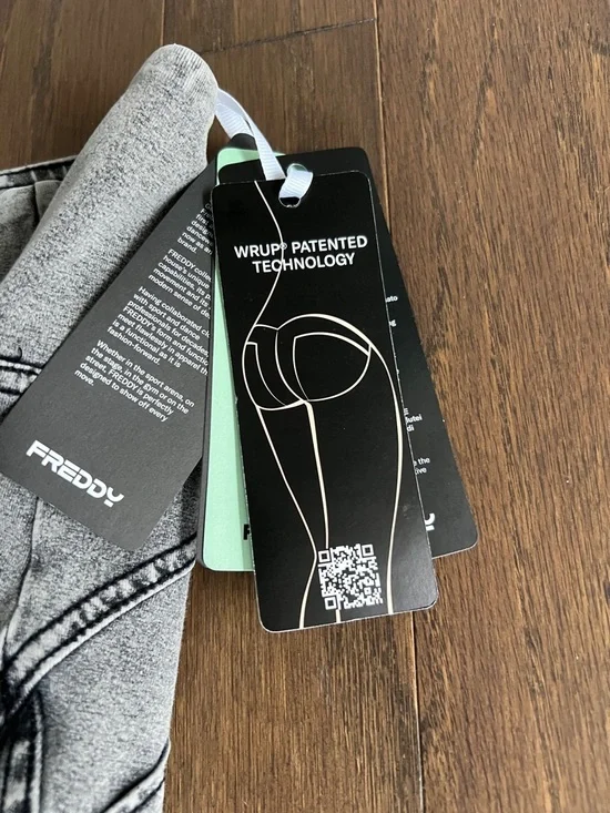 Freddy WRUP Super High Waisted Flare Jeans - Picture 8 of 13